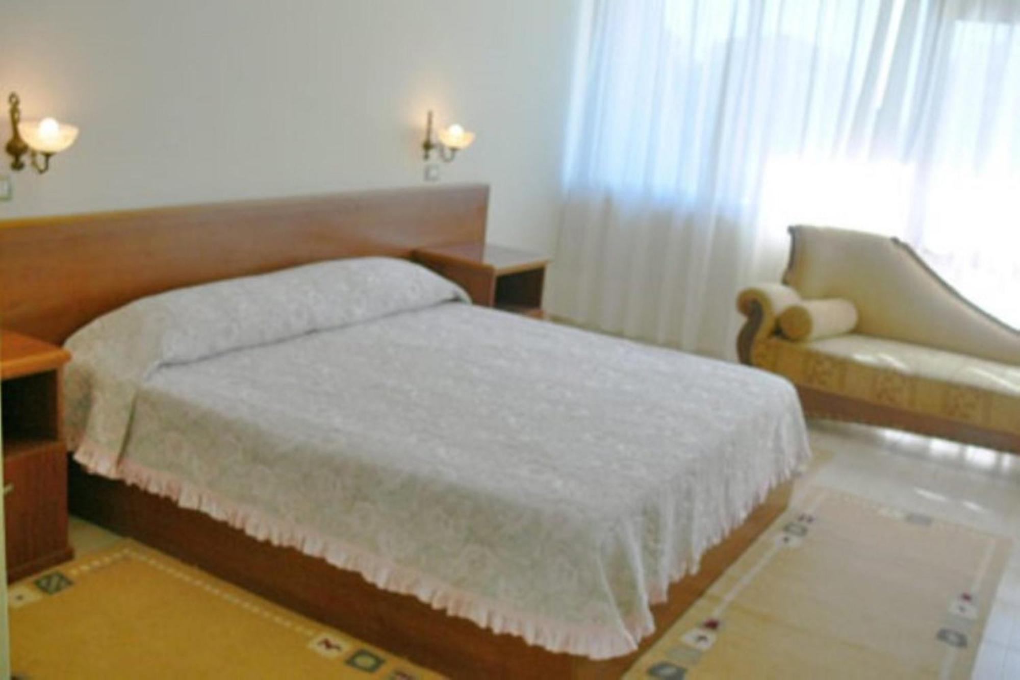 Akropoli Hotel Kryemëdhej 部屋 写真