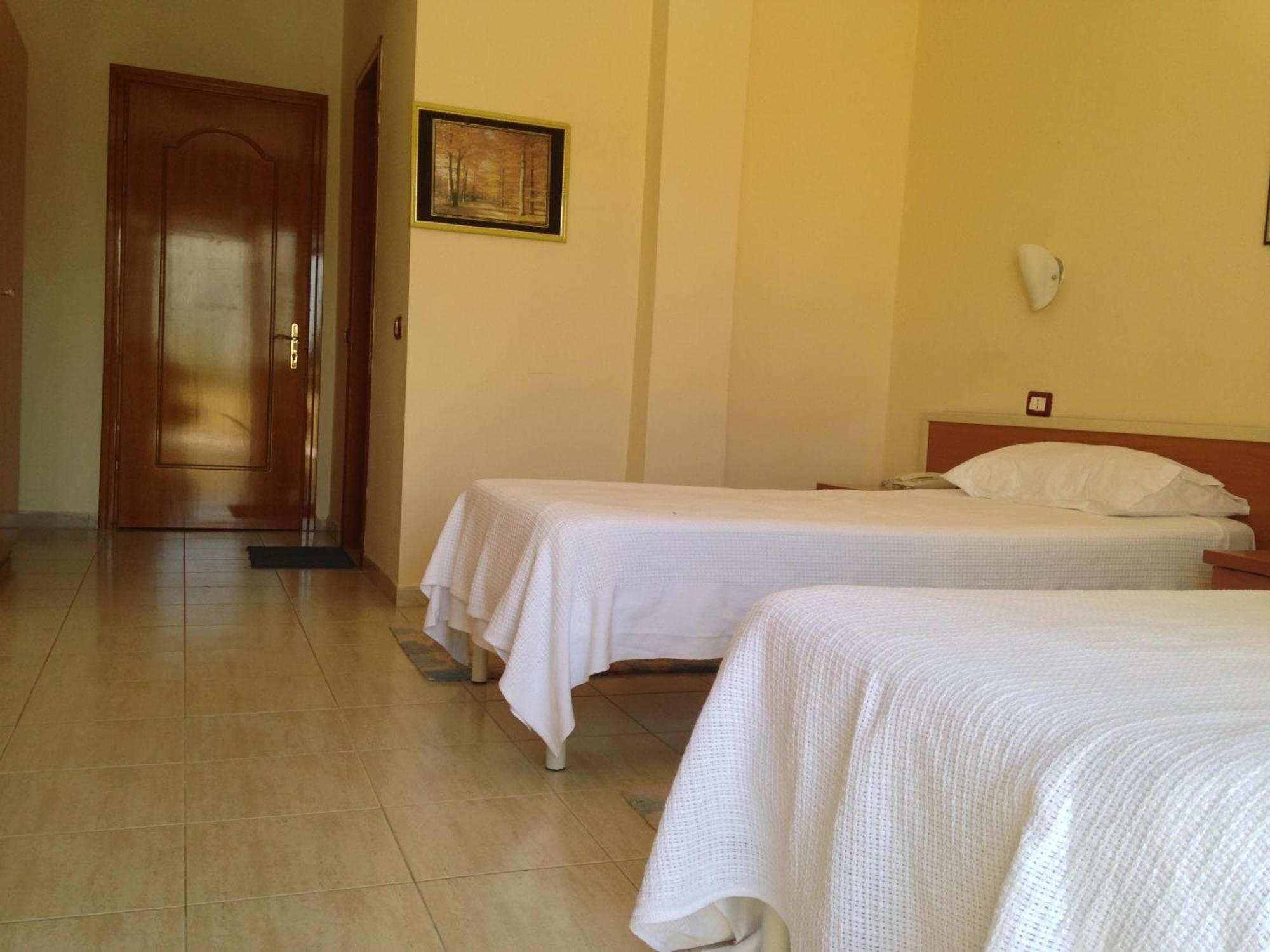 Akropoli Hotel Kryemëdhej 部屋 写真