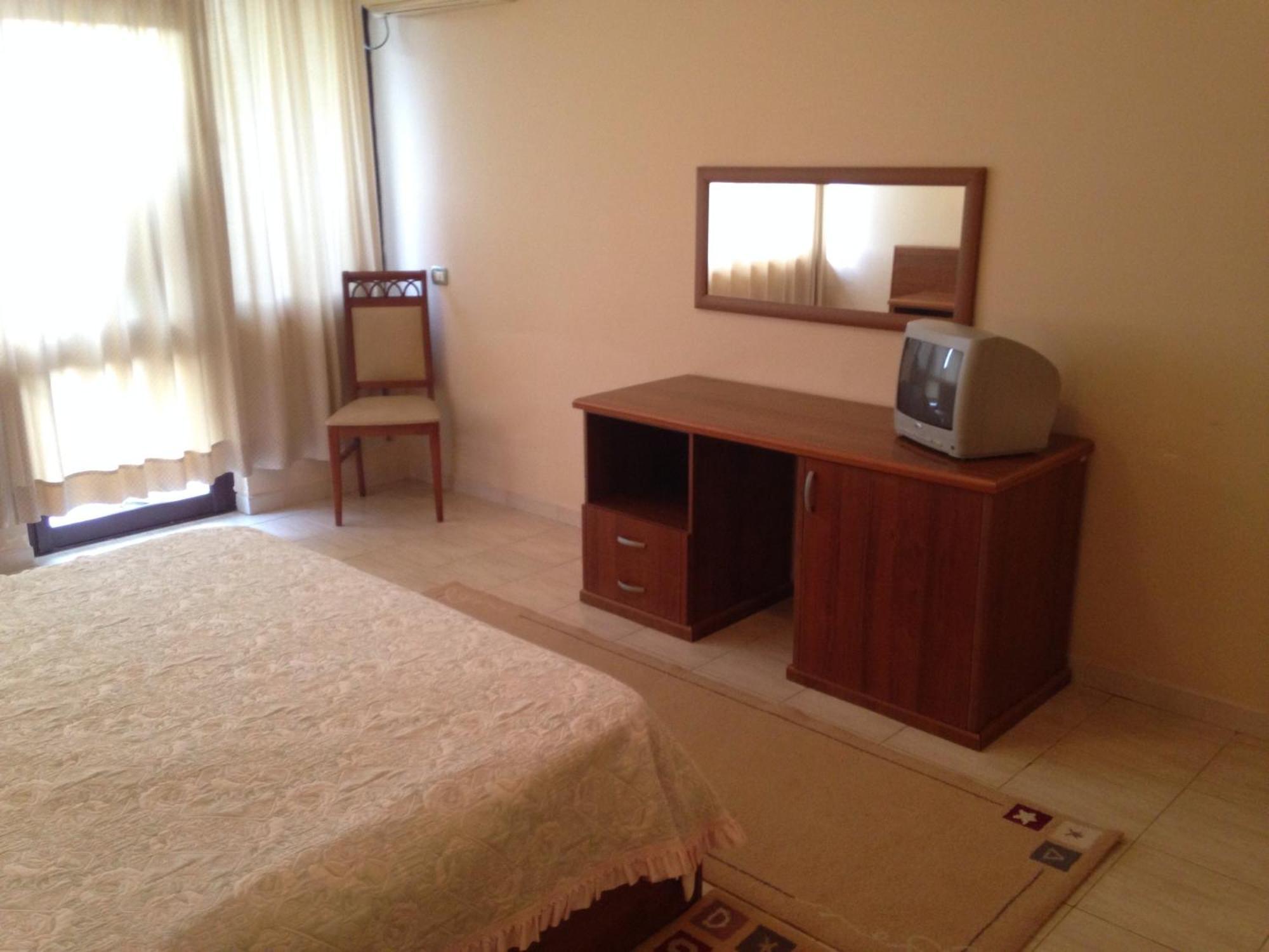 Akropoli Hotel Kryemëdhej 部屋 写真