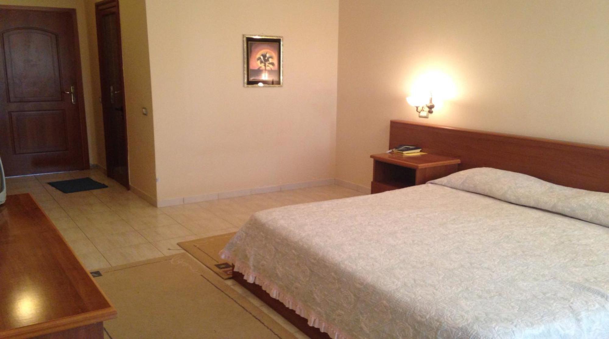 Akropoli Hotel Kryemëdhej 部屋 写真