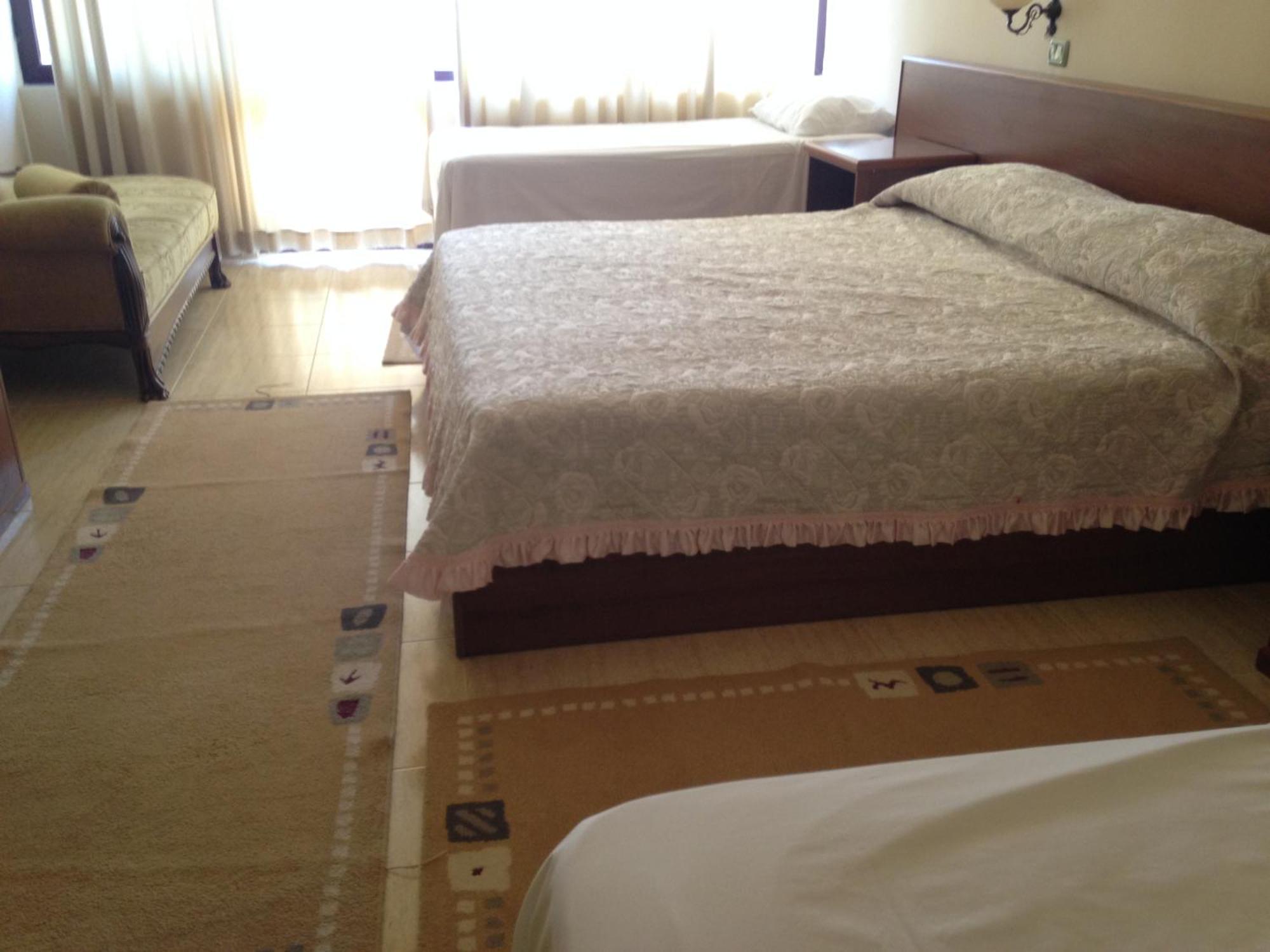 Akropoli Hotel Kryemëdhej 部屋 写真