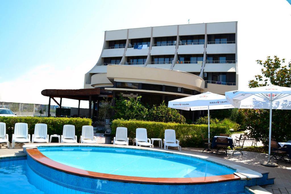 Akropoli Hotel Kryemëdhej エクステリア 写真